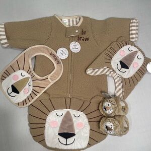 Baby lion gift set 4pcs sleep sack bib bootie hat newborn to 12 months